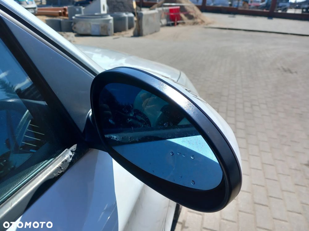 BMW E87 LUSTERKO PRAWE PRZDNIE PRAWY PRZÓD KOLOR: 300 - 5