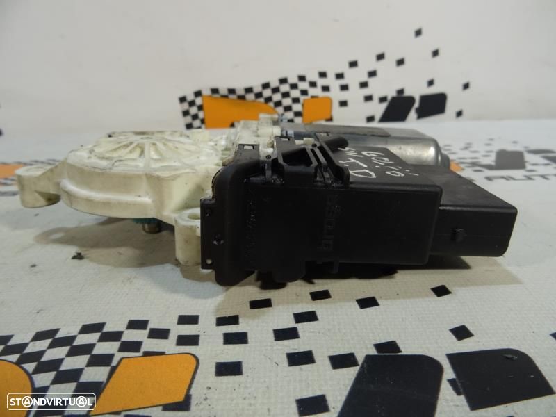 Motor Do Elevador De Vidro Traseiro Direito Volkswagen Golf Vi Variant - 5