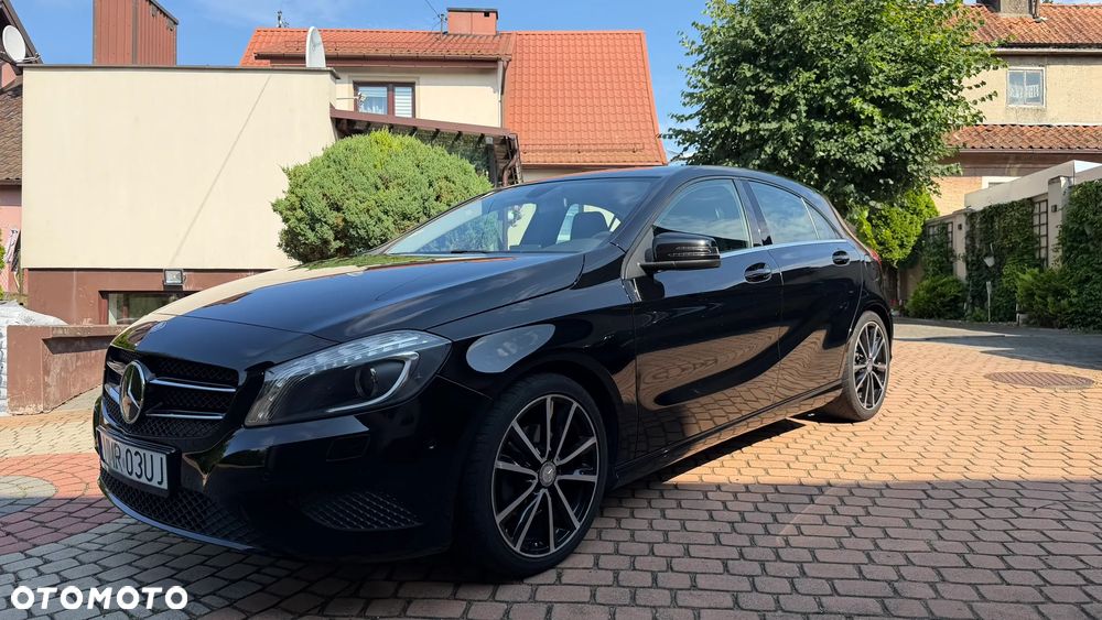 Mercedes-Benz Klasa A 180 7G-DCT - 2