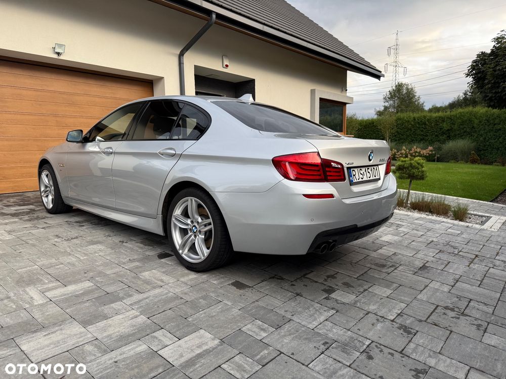 BMW Seria 5 525d xDrive - 7