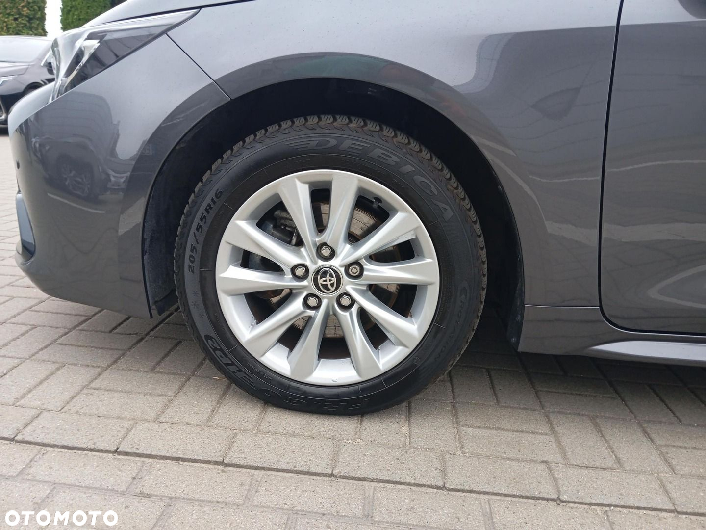 Toyota Corolla 2.0 Hybrid Comfort - 24