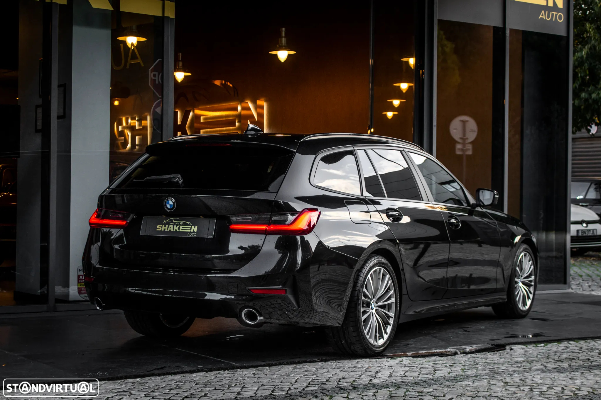 BMW 320 d Touring Aut. Luxury Line - 4