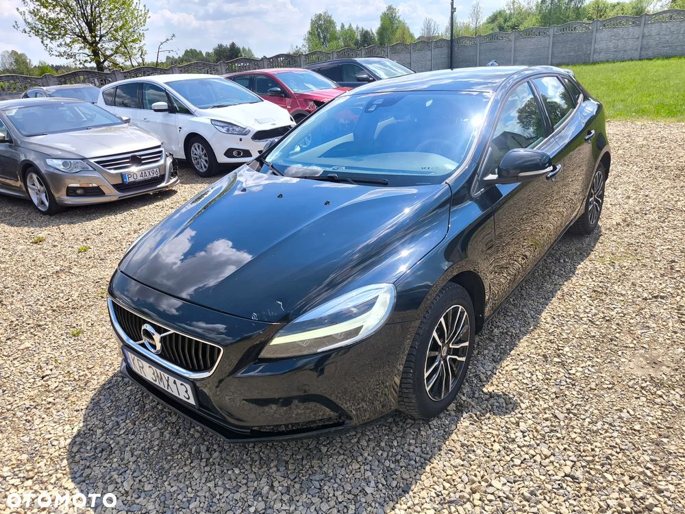 Volvo V40 - 2