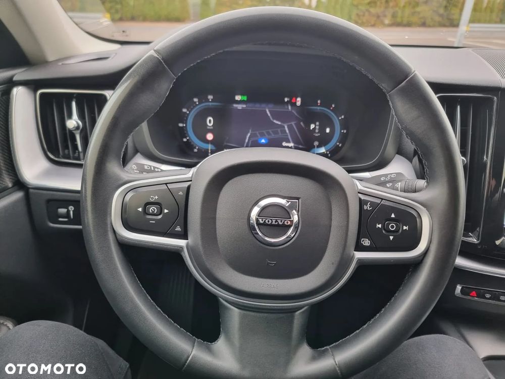 Volvo XC 60 D5 SCR AWD Momentum - 27