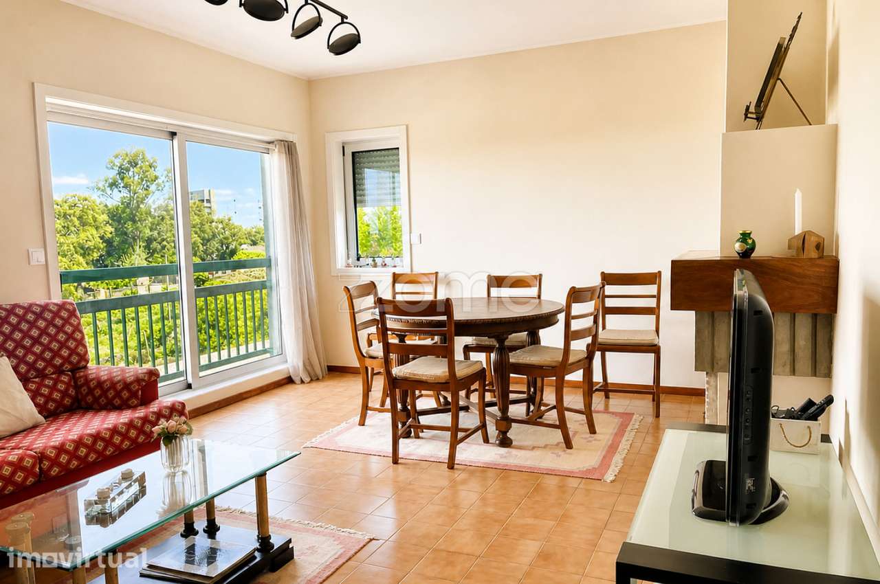 Apartamento T1 com garagem e arrumos - Grande imagem: 5/15