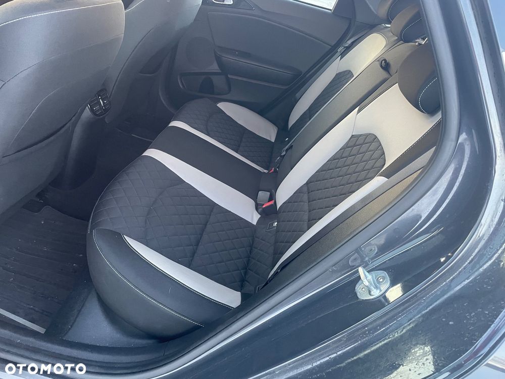 Kia ProCeed 1.5 T-GDI GT Line DCT - 24