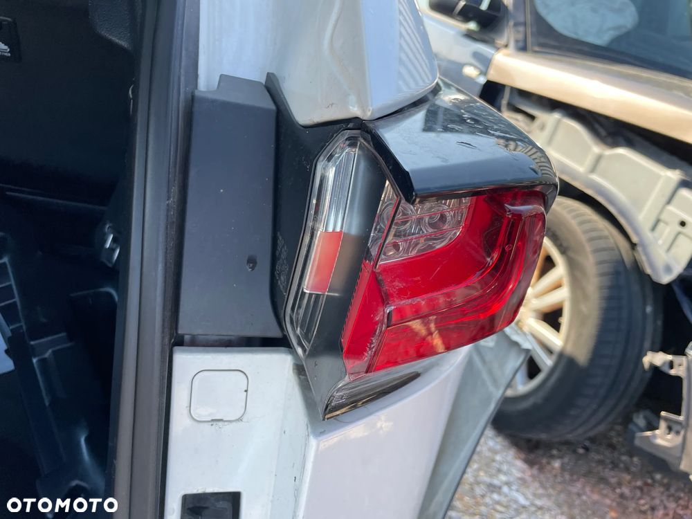 Lexus NX 300h F Sport AWD - 11