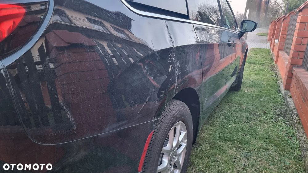 Chrysler Pacifica - 6