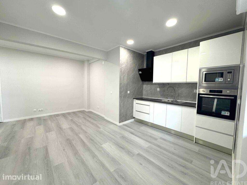 Apartamento T1 em Venteira de 40 m2 - Grande imagem: 3/28