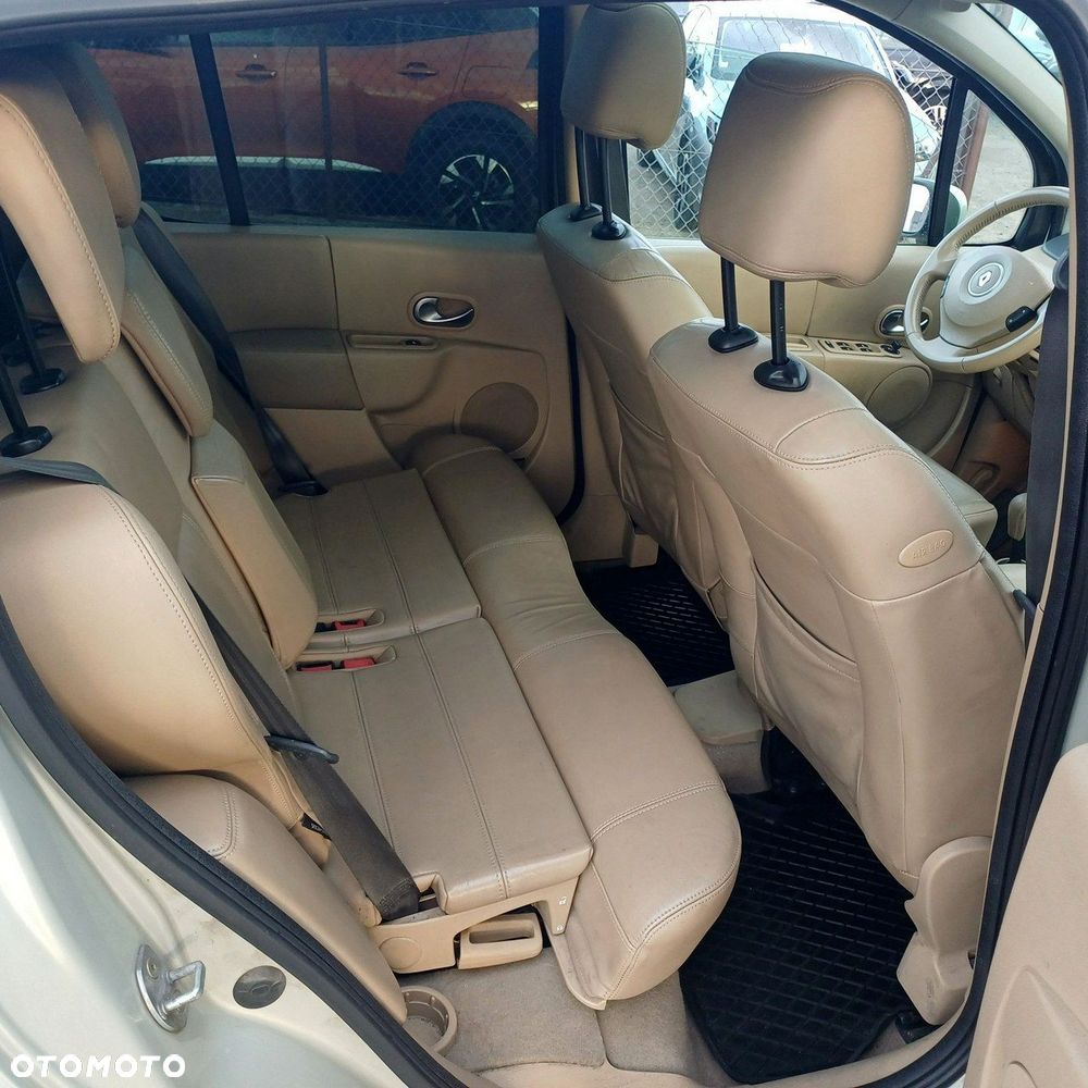 Renault Modus - 9