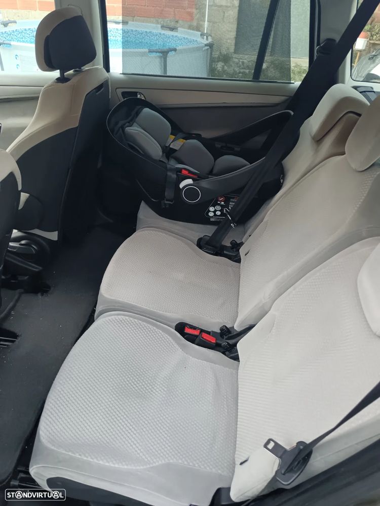 Citroën C4 Grand Picasso 1.6 HDi Exclusive RFM - 7