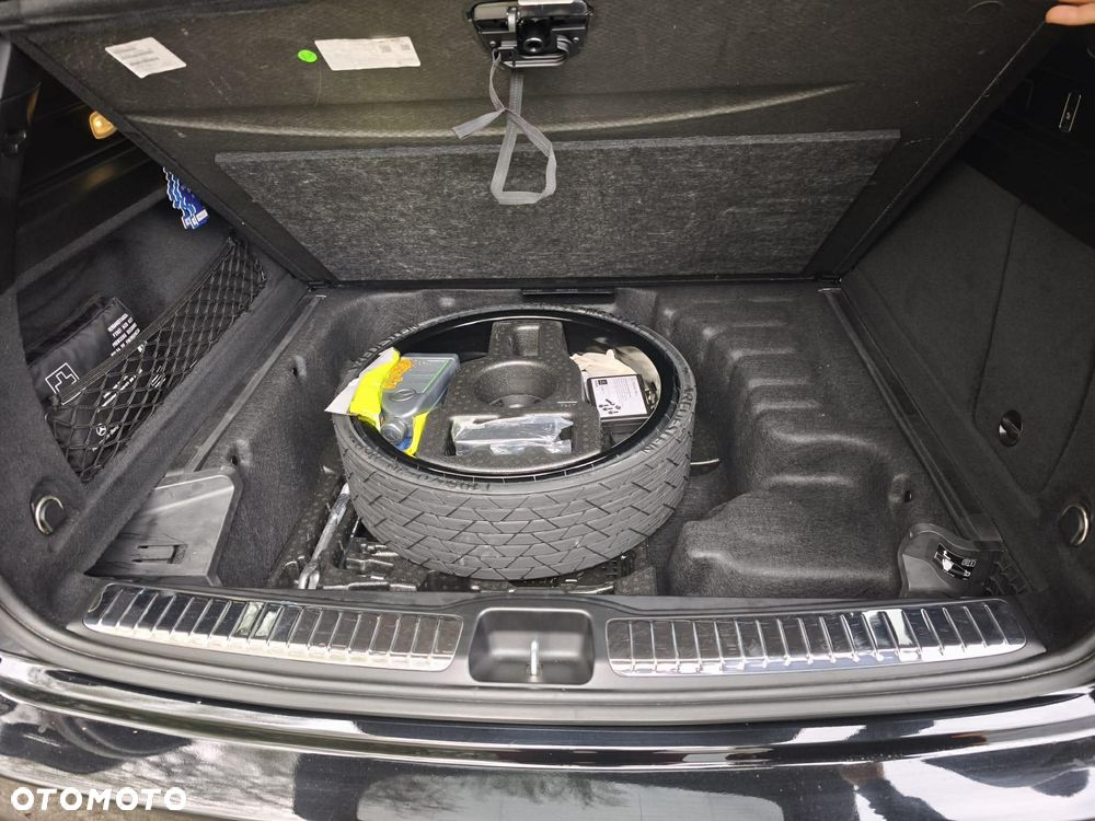 Mercedes-Benz GLE - 12