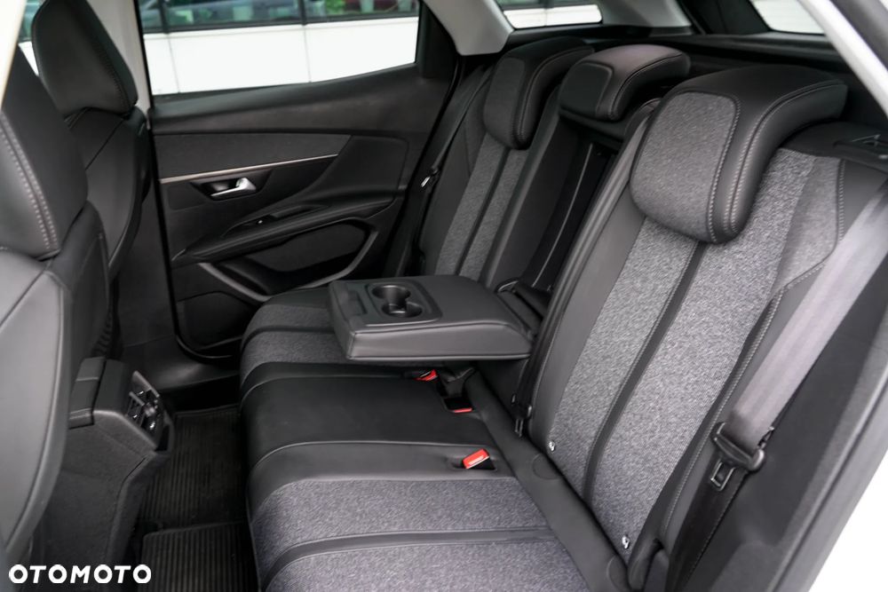 Peugeot 3008 BlueHDi 130 Stop & Start EAT8 Active - 29