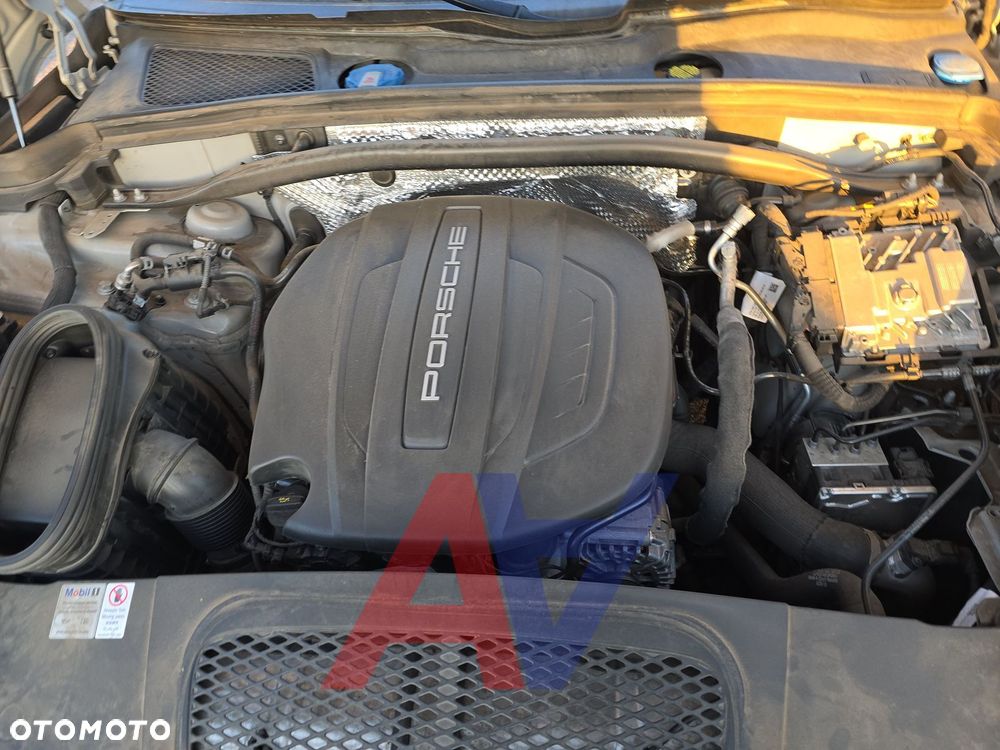 Porsche Macan Standard - 18