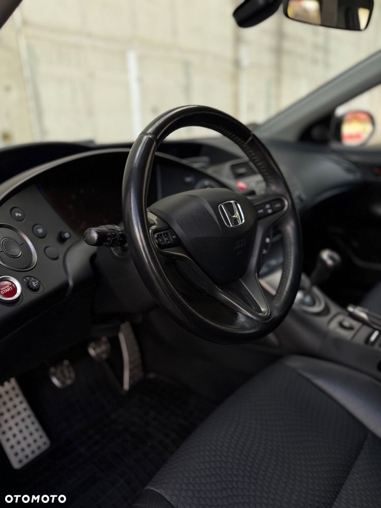 Honda Civic 1.8 GT Special Edition - 16