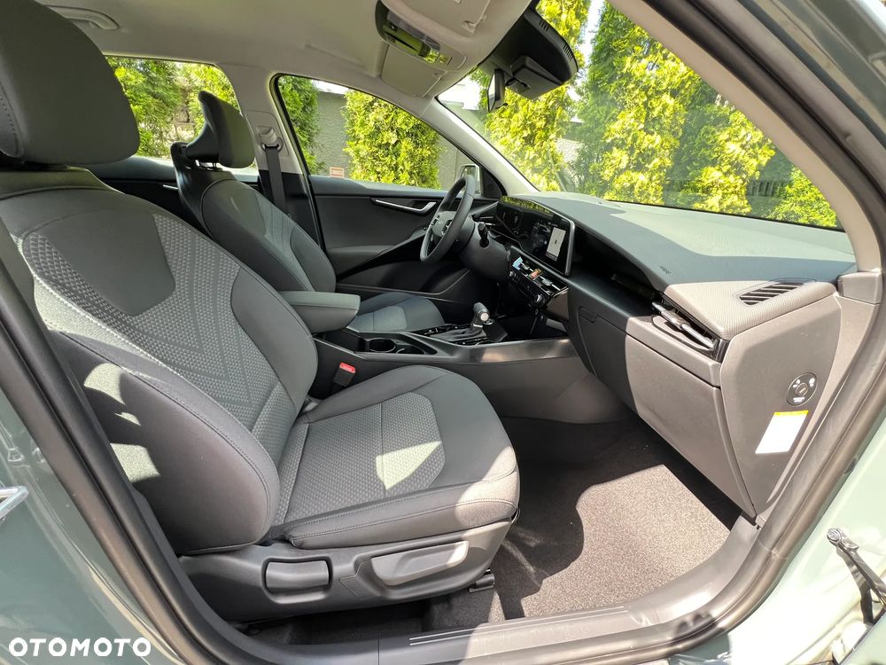 Kia Niro 1.6 GDI Hybrid M - 29