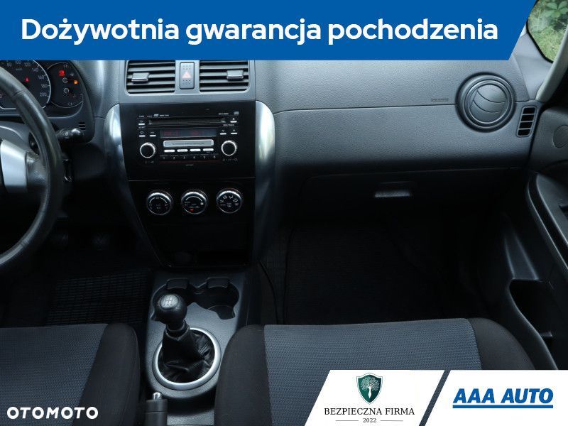 Suzuki SX4 - 10