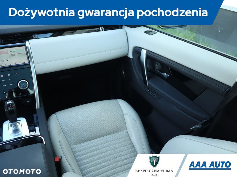 Land Rover Discovery Sport - 10