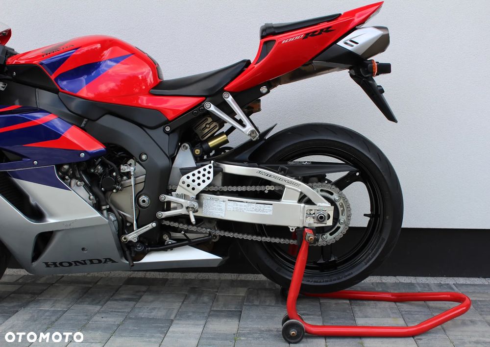 Honda CBR - 8