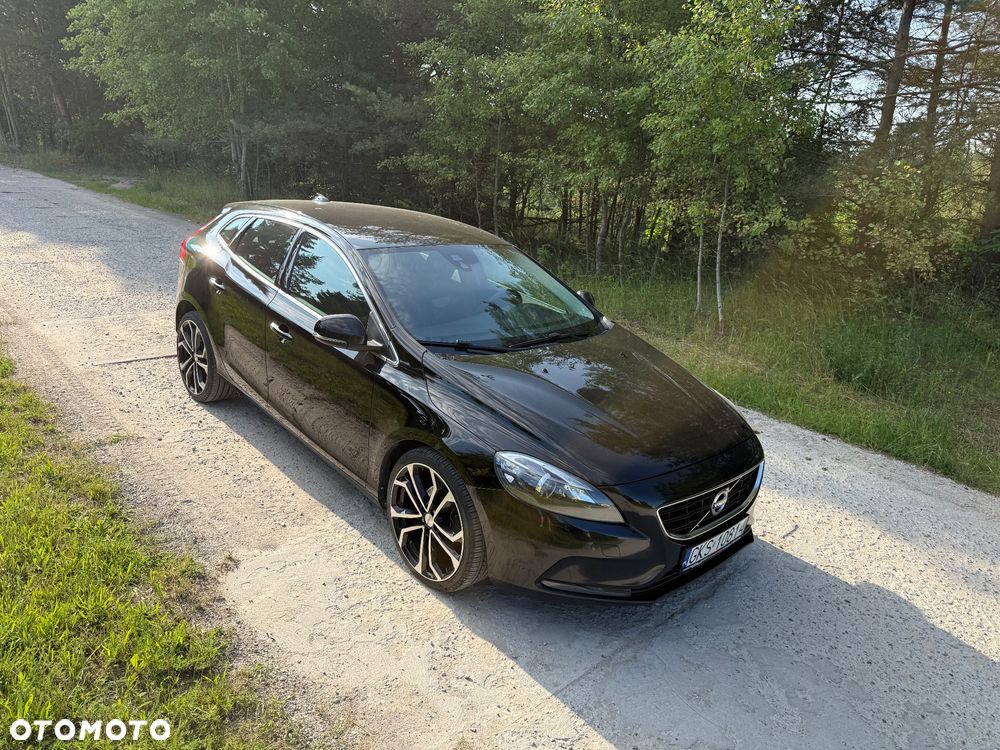 Volvo V40 D2 Momentum - 16