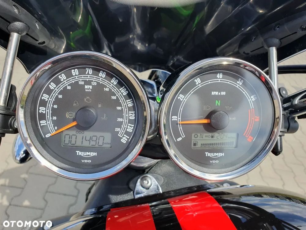 Triumph Rocket - 9