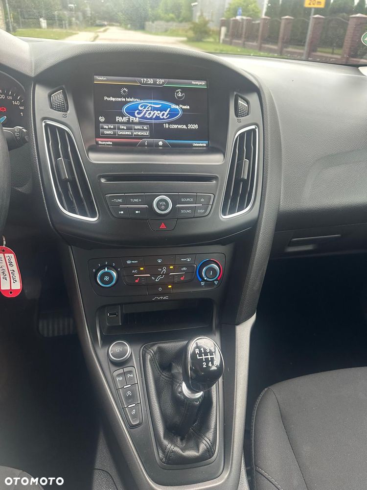 Ford Focus 1.6 TDCi DPF Start-Stopp-System SYNC Edition - 11