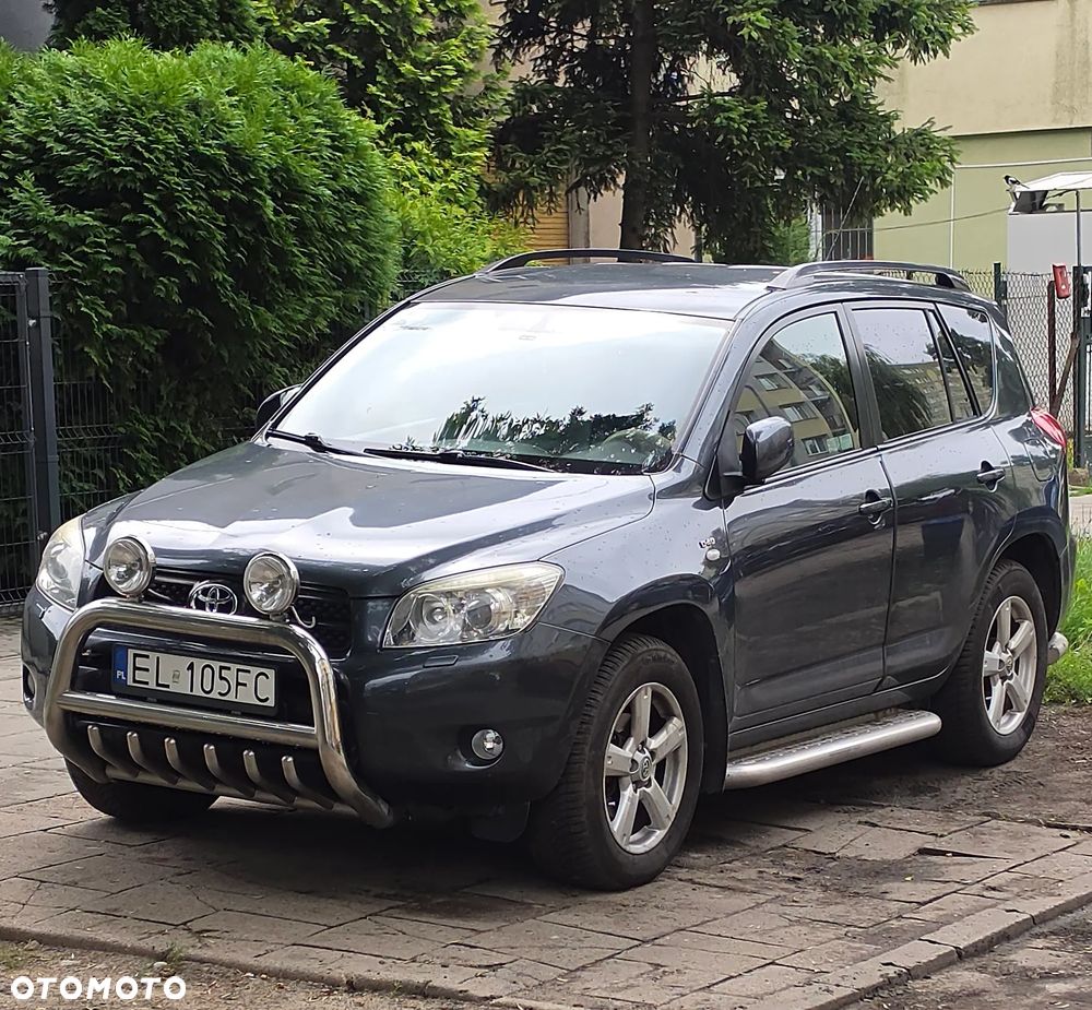 Toyota RAV4 2.2 D-4D Luna - 1