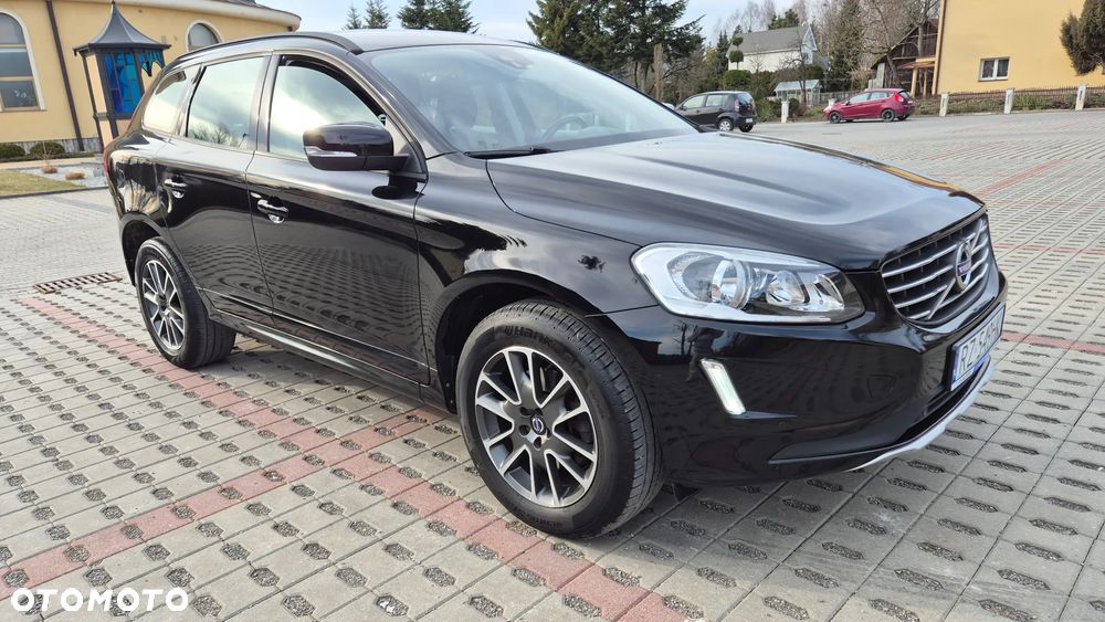 Volvo XC 60 D4 Geartronic Momentum - 4