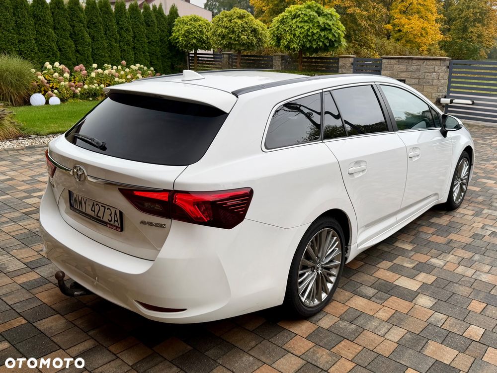 Toyota Avensis Touring Sports 1.8 Executive - 7