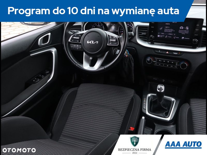Kia Ceed - 8