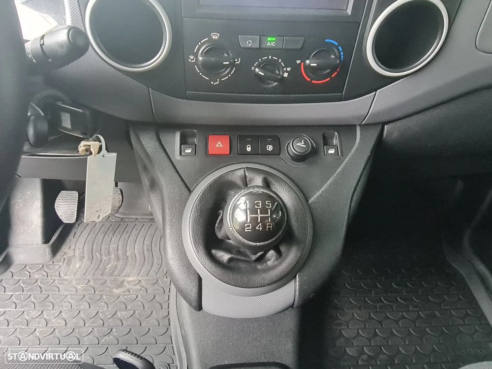 Citroën BERLINGO 1.6Hdi 100CV * 3lug/ GPS/Ac/ c/IVA dedutível * - 26