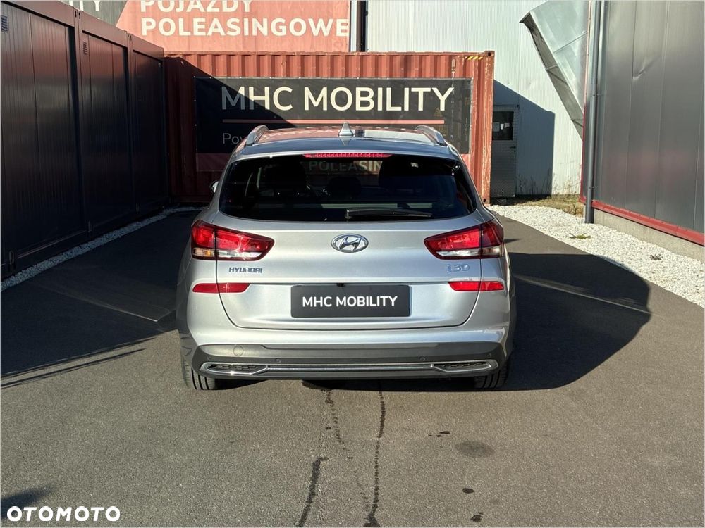 Hyundai i30 1.5 T-GDI 48V Modern - 14