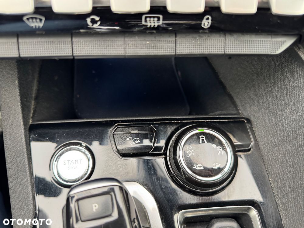 Peugeot 3008 BlueHDi 120 EAT6 Stop & Start Allure - 27