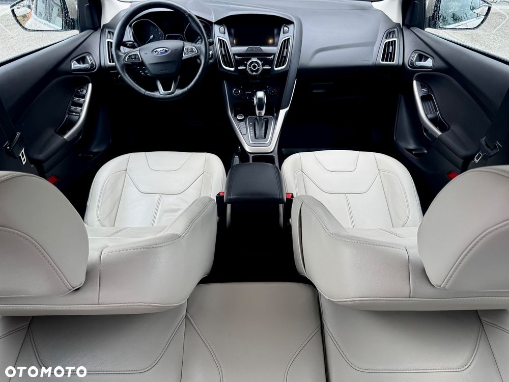 Ford Focus - 11