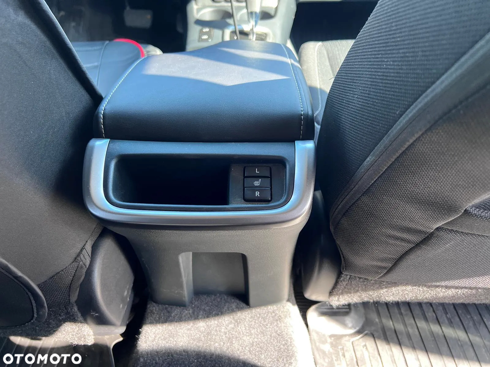 Toyota Hilux 2.8 D-4D Double Cab Invincible 4x4 - 30
