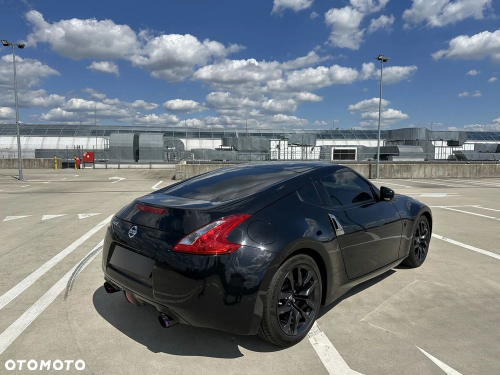 Nissan 370 Z Black Edition - 7