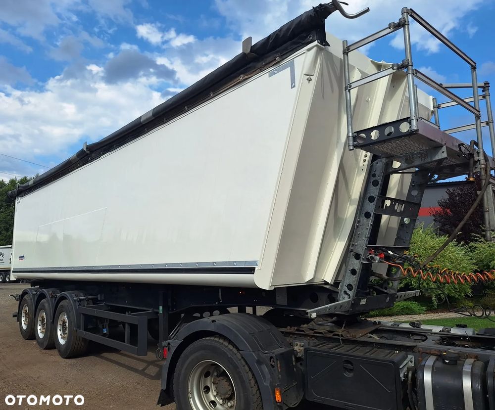 Schmitz Cargobull SCB - 3