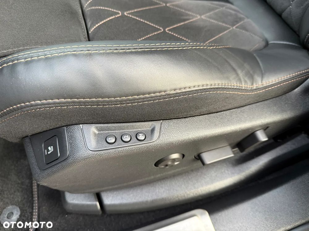 Peugeot 3008 BlueHDi 180 Stop & Start EAT6 GT - 24