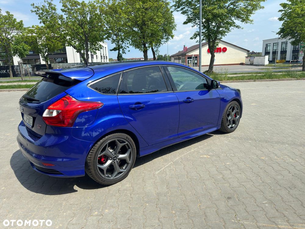 Ford Focus 2.0 EcoBoost ST - 4