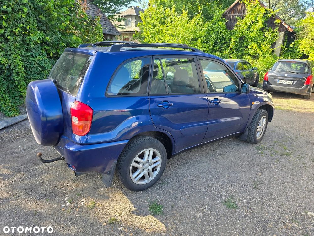Toyota RAV4 1.8 VVT-i Luna 2WD - 3