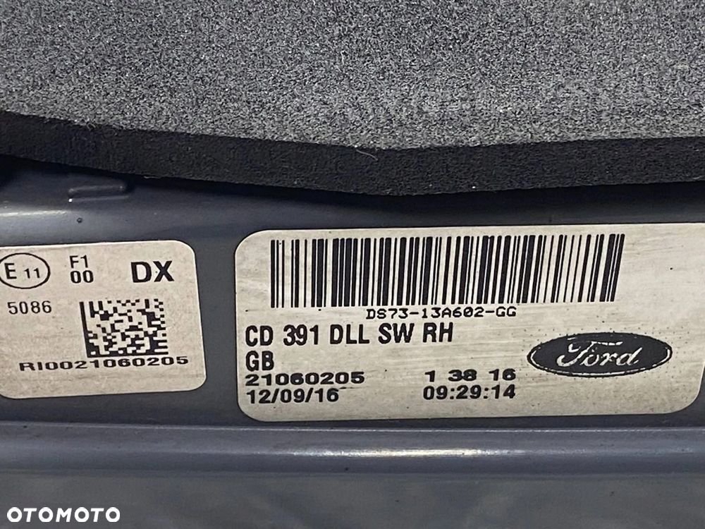 LAMPA PRAWA TYŁ W KLAPĘ FORD MONDEO MK5 KOMBI DS73-13A602-GG - 12