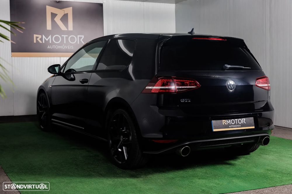 VW Golf GTI Performance BlueMotion DSG - 12