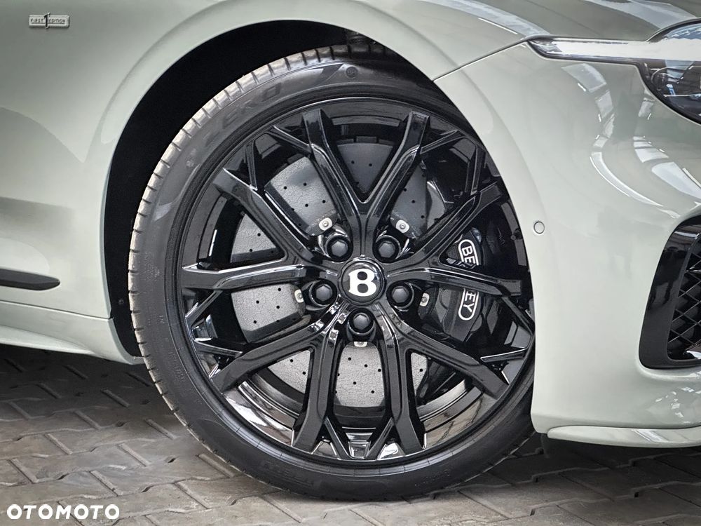 Bentley Continental GT - 13