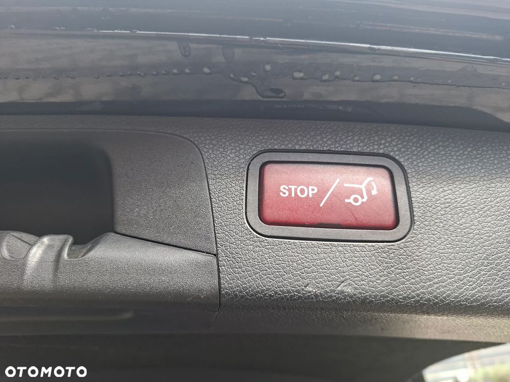 Mercedes-Benz Klasa E 220 d 9G-TRONIC - 22
