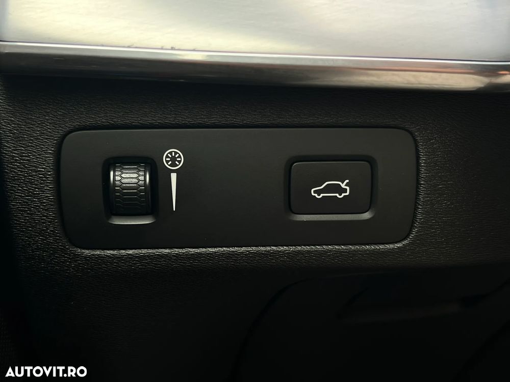 Volvo XC 90 - 27