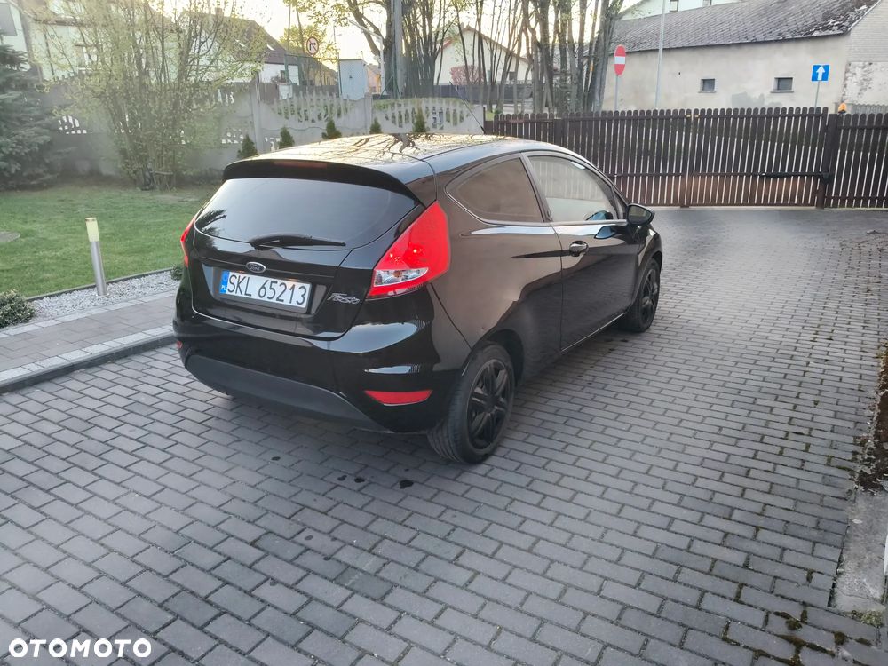 Ford Fiesta 1.25 Champions Edition - 3