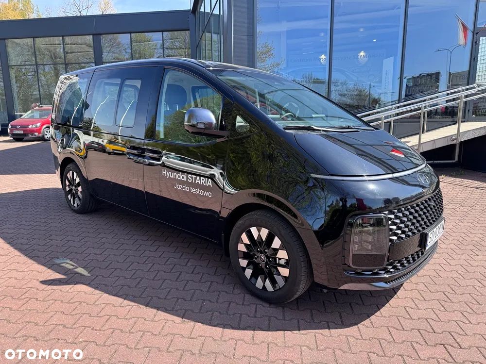 Hyundai Staria 1.6 T-GDI HEV Luxury - 6