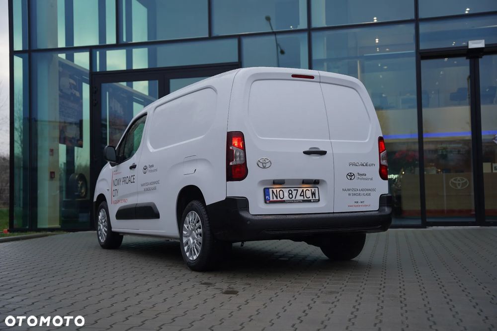 Toyota Proace City - 9