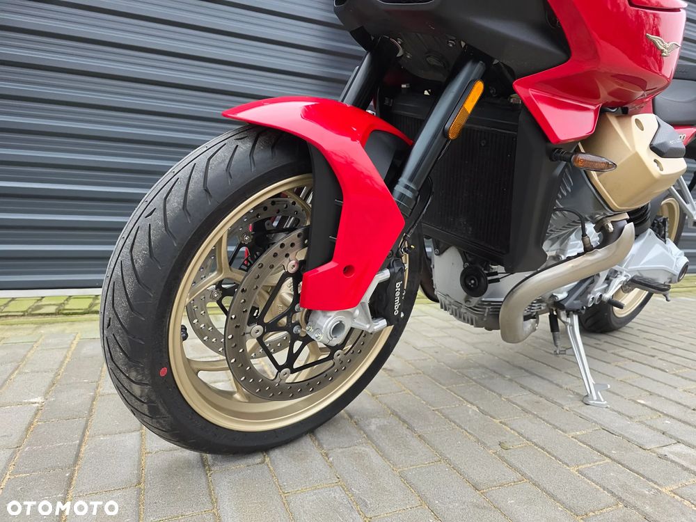 Moto Guzzi V100 Mandello - 14