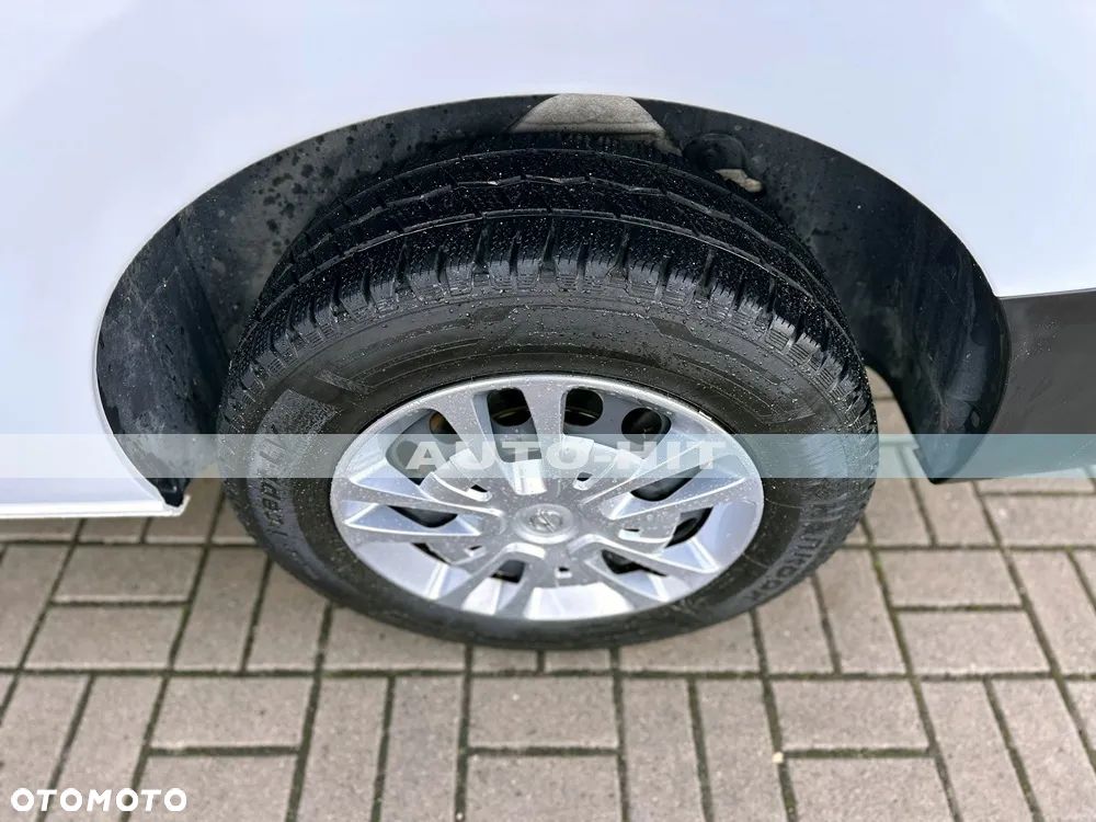 Opel Vivaro - 19